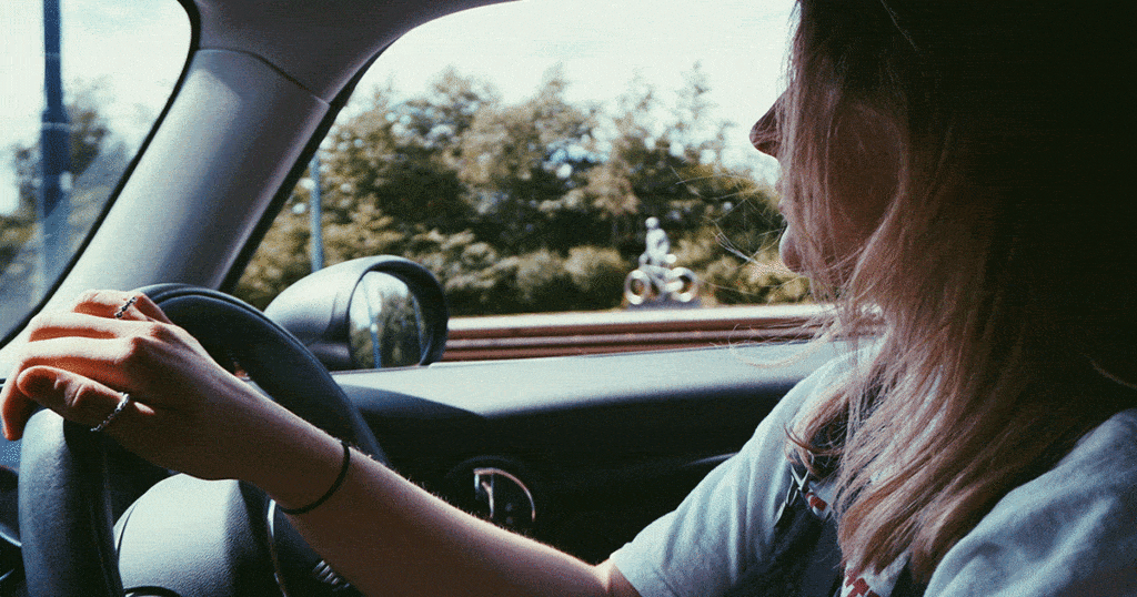 driving while pregnant tips